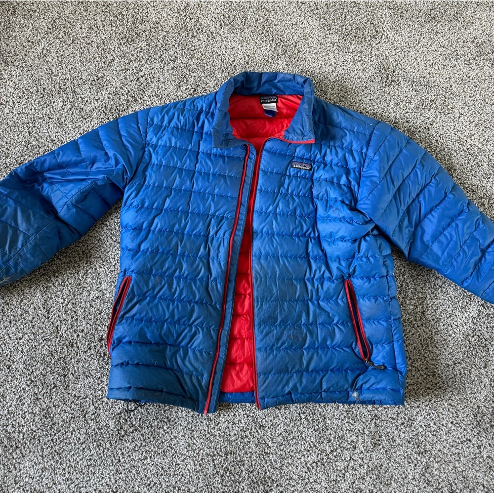Men’s Patagonia down sweater